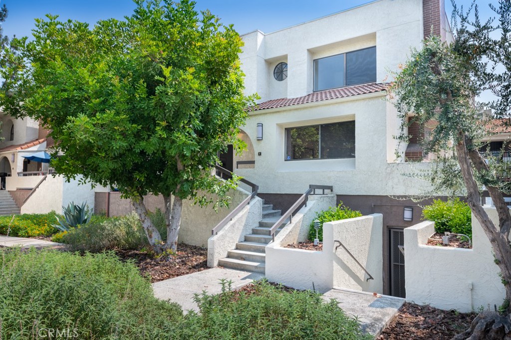 21620 Burbank Boulevard 7