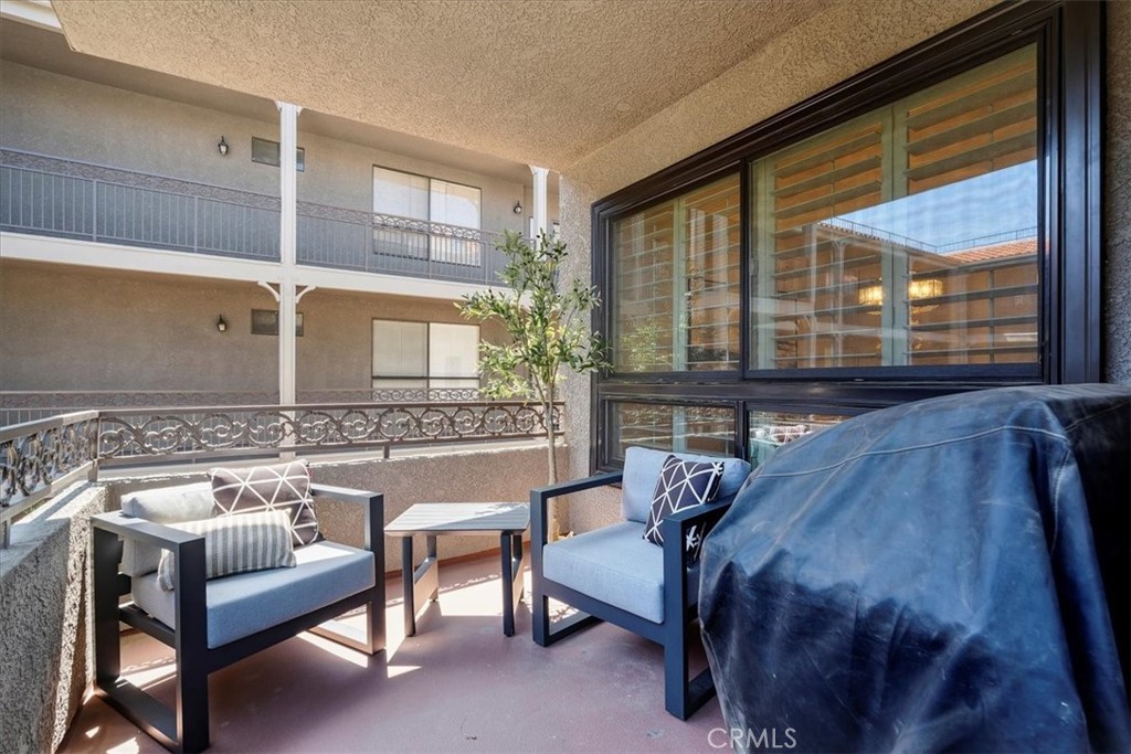 14844 Dickens Street 208