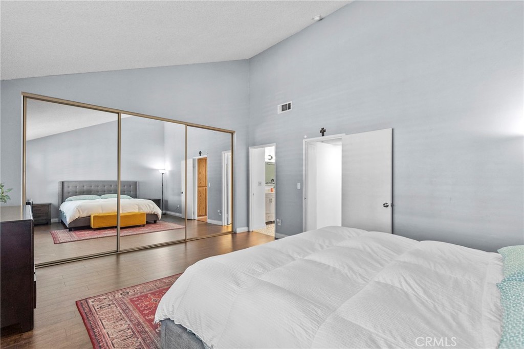 15320 Roxford Street 61