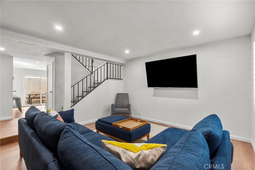 15320 Roxford Street 61