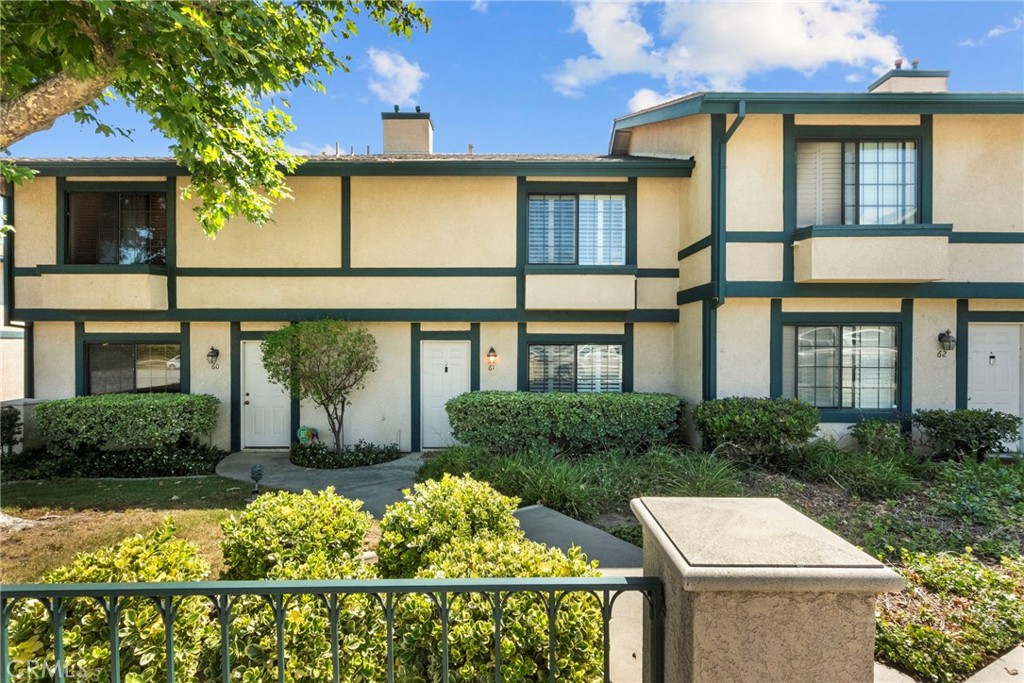 15320 Roxford Street 61