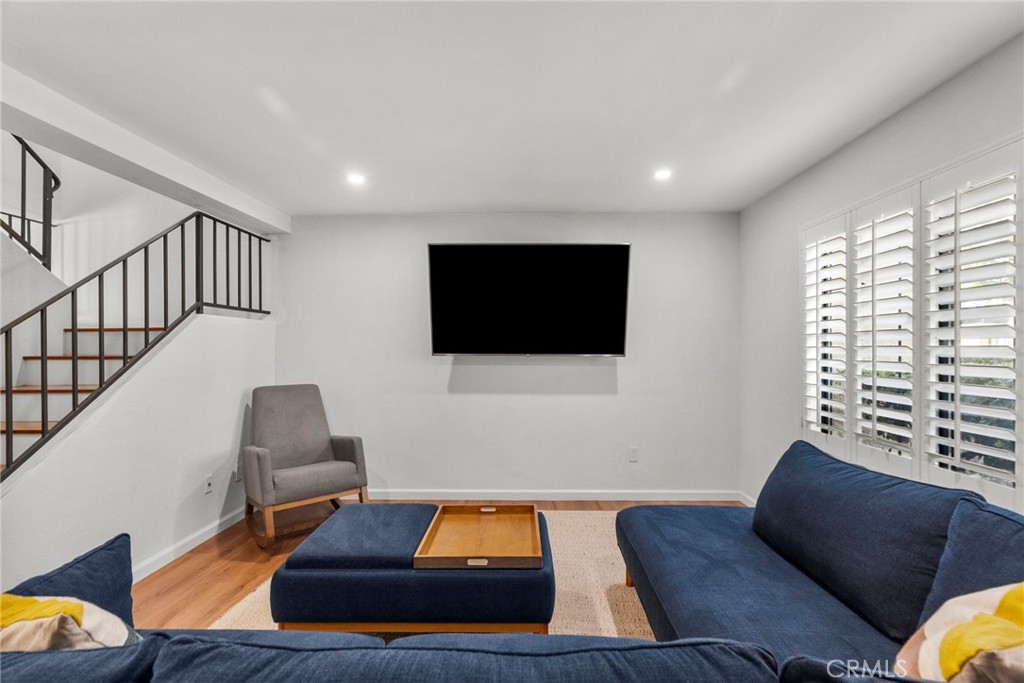 15320 Roxford Street 61