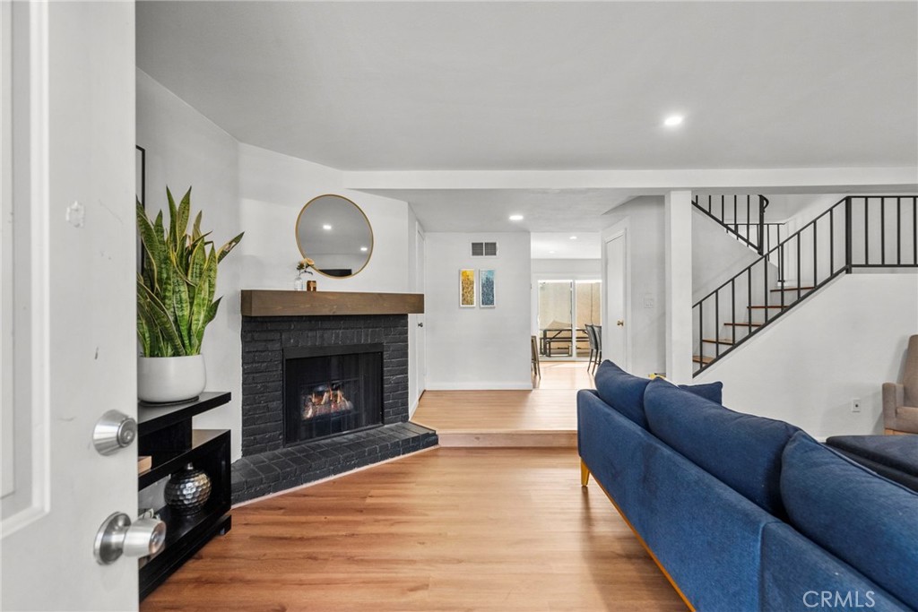 15320 Roxford Street 61