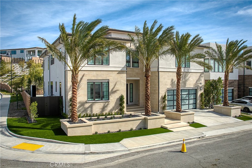 20211 W Liverpool Way