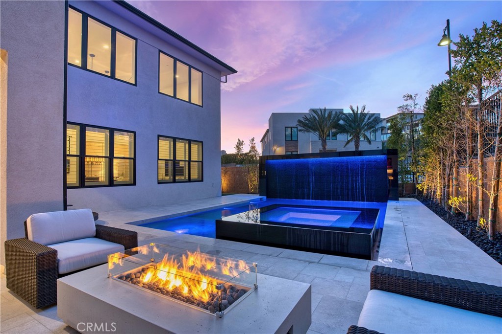 20211 W Liverpool Way