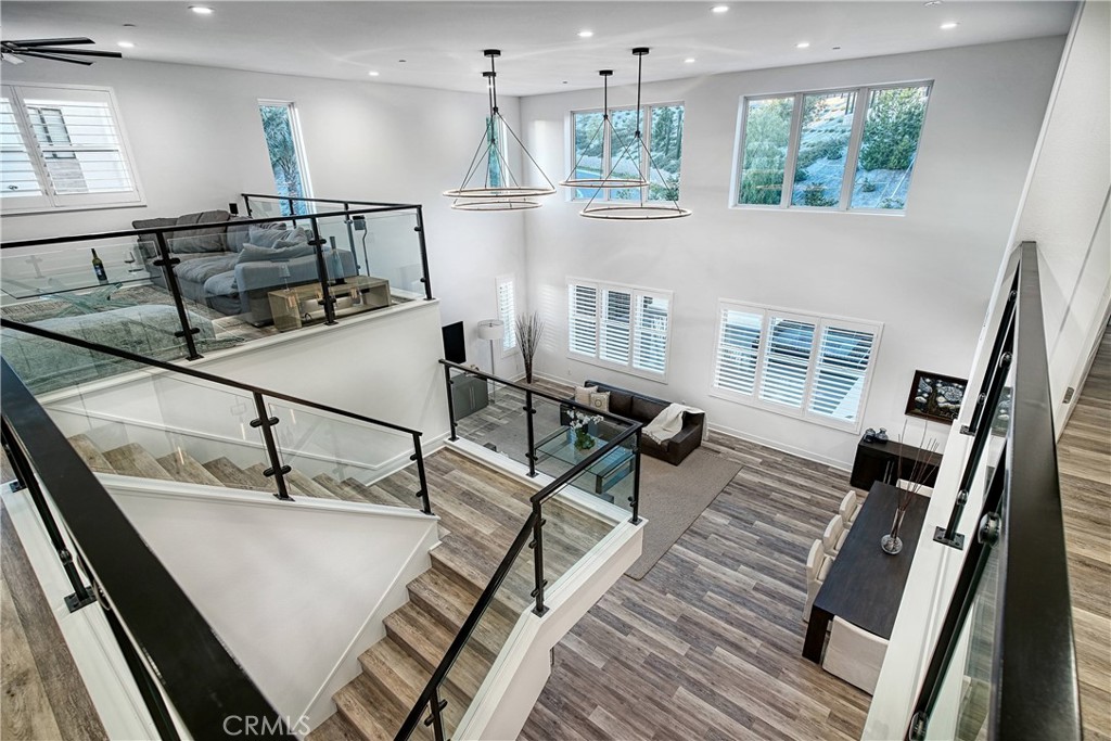 20211 W Liverpool Way