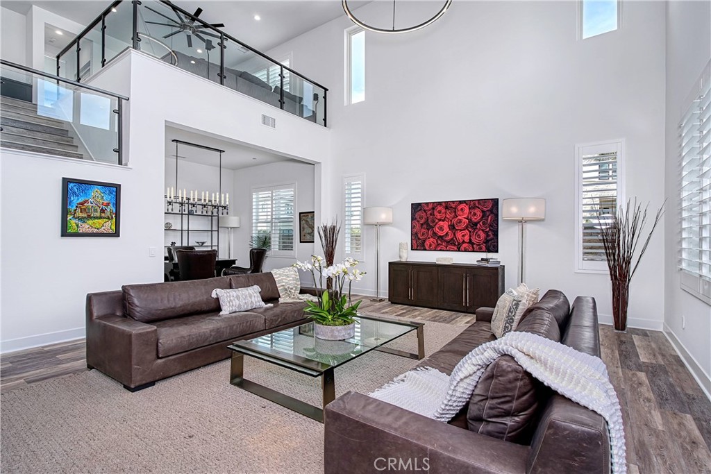 20211 W Liverpool Way