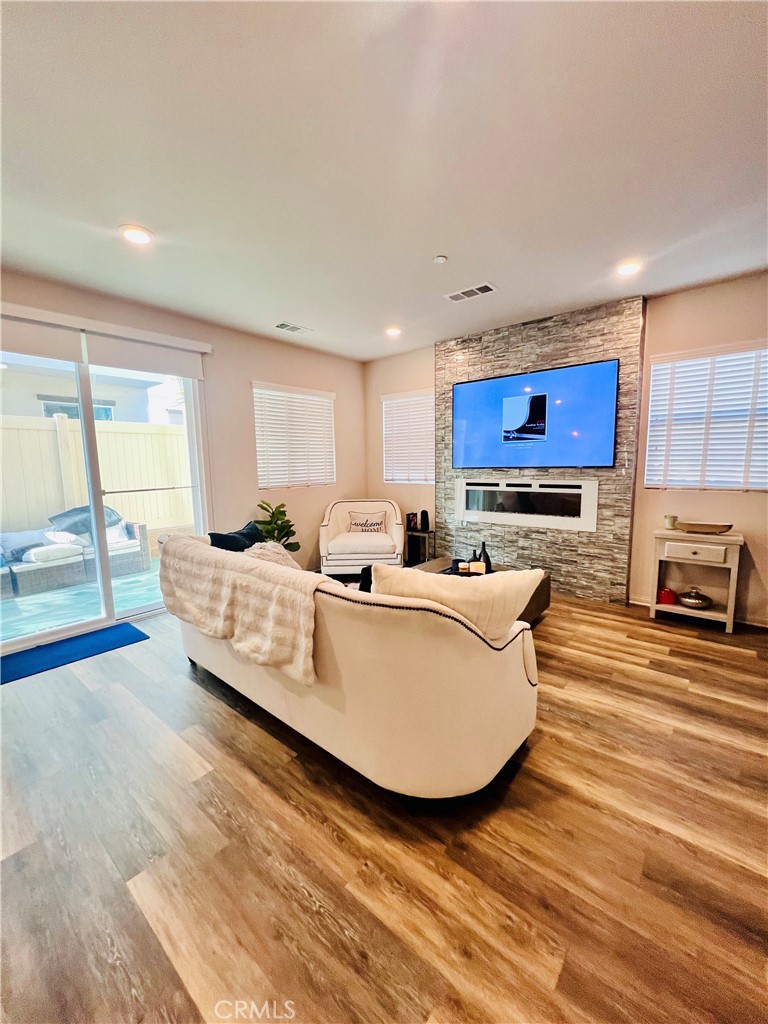 1401 Turin Lane