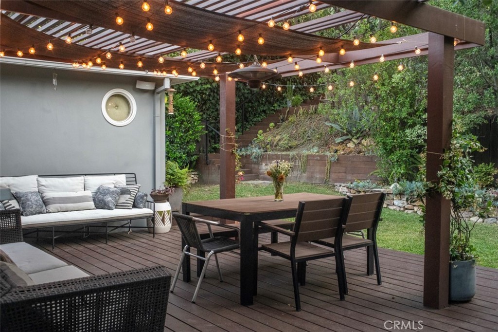 2527 Canyon Drive