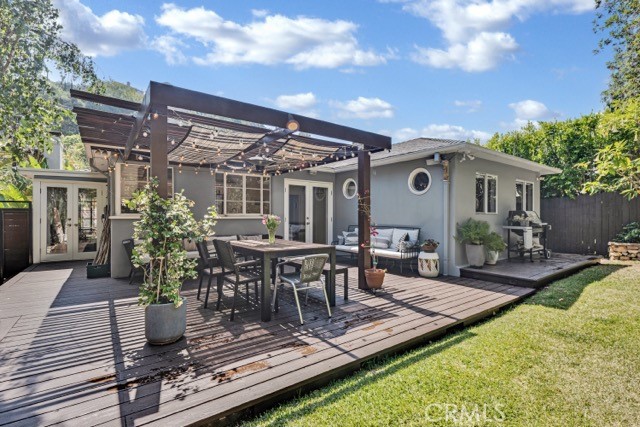 2527 Canyon Drive