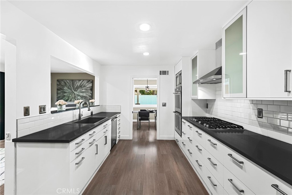 7026 Scarborough Peak Drive