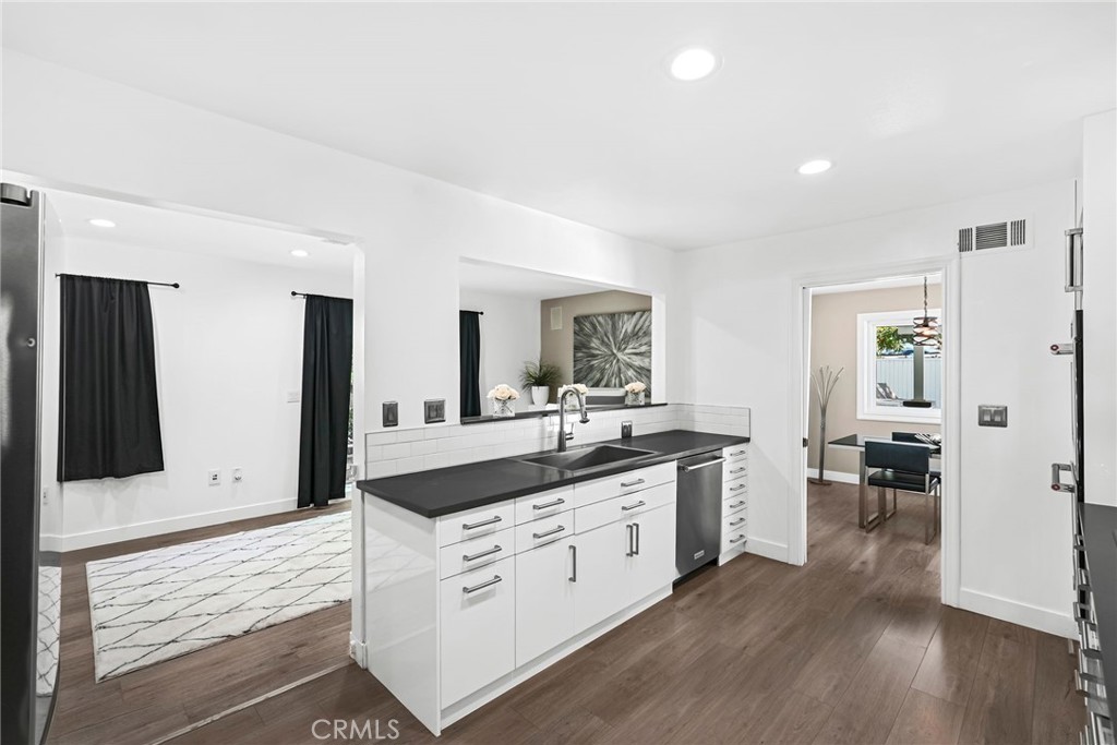 7026 Scarborough Peak Drive