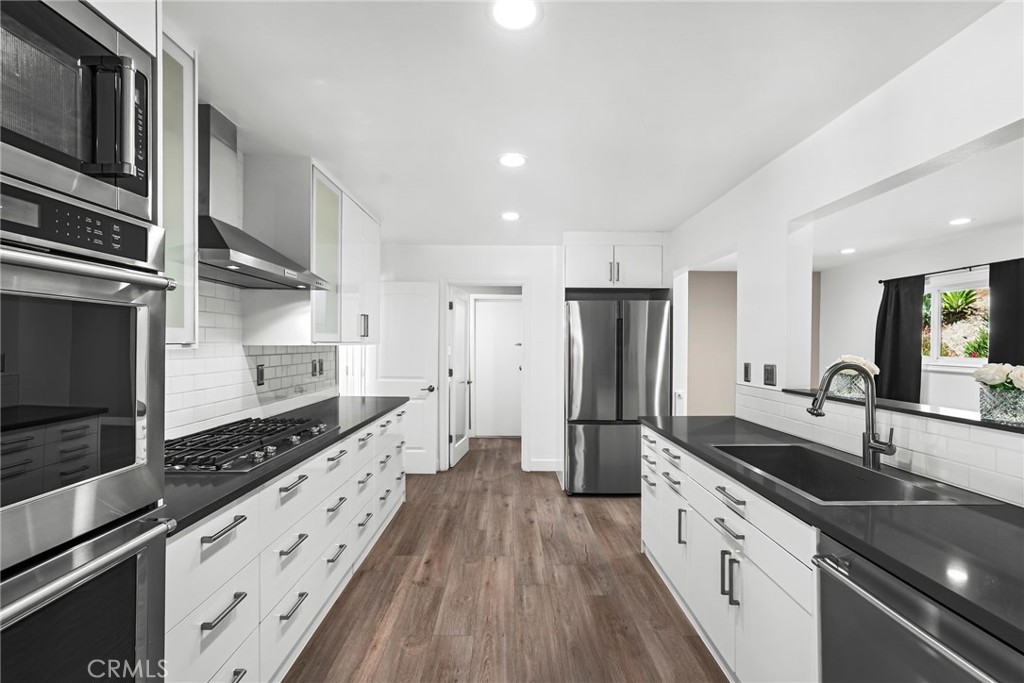 7026 Scarborough Peak Drive