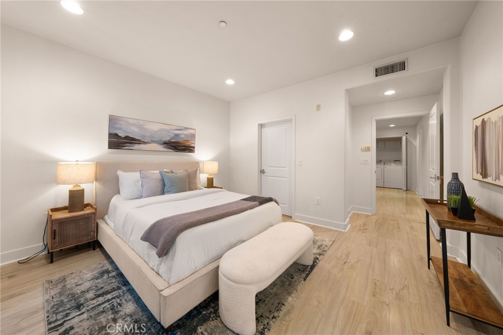 11115 Acama Street 305