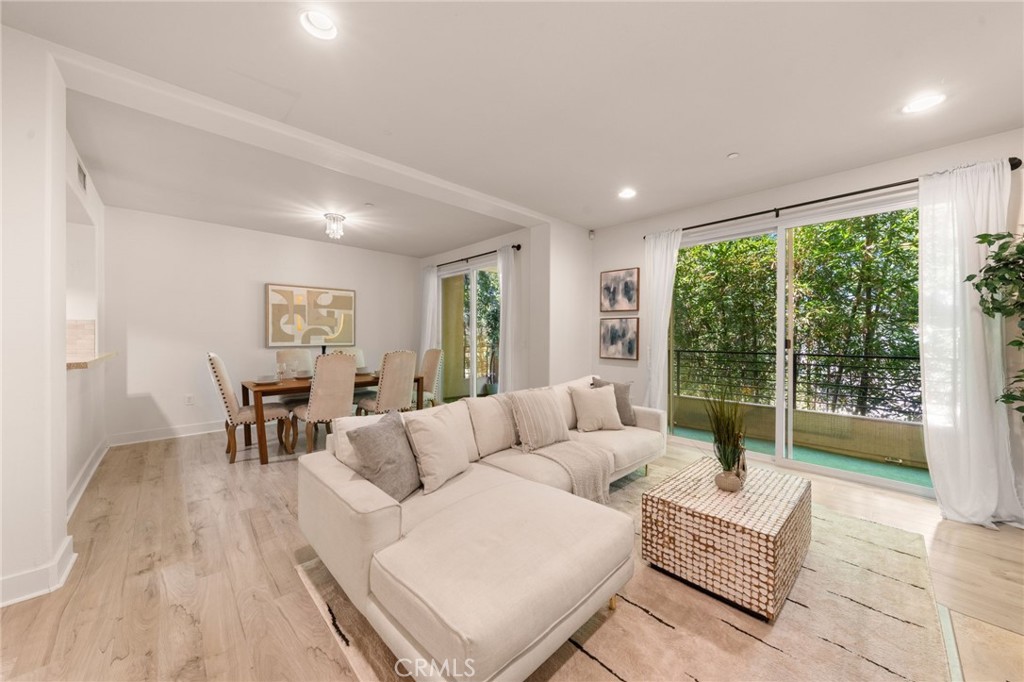 11115 Acama Street 305