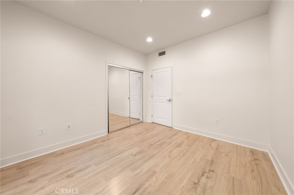 11115 Acama Street 305