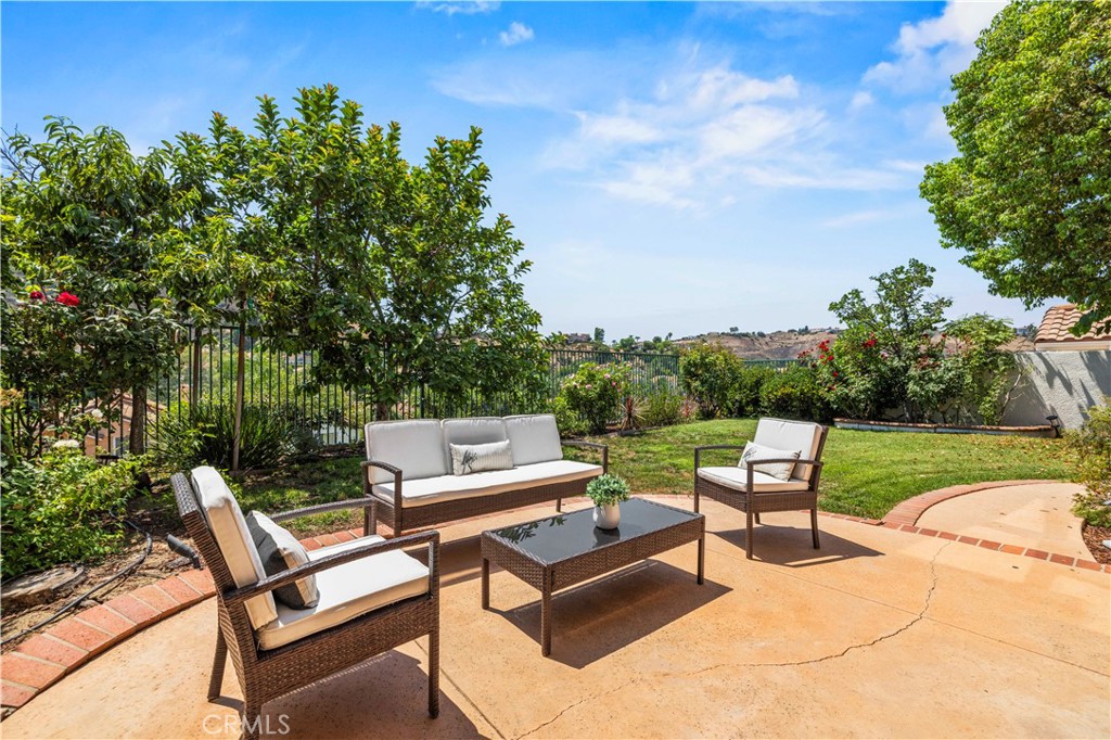 3703 Calle Jazmin