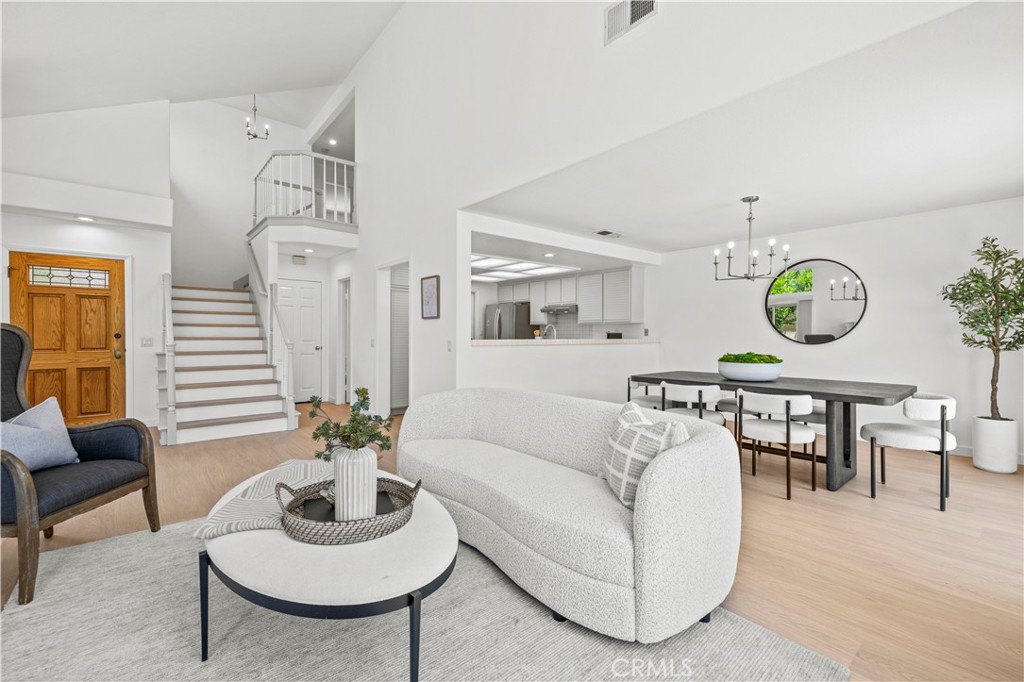 3703 Calle Jazmin