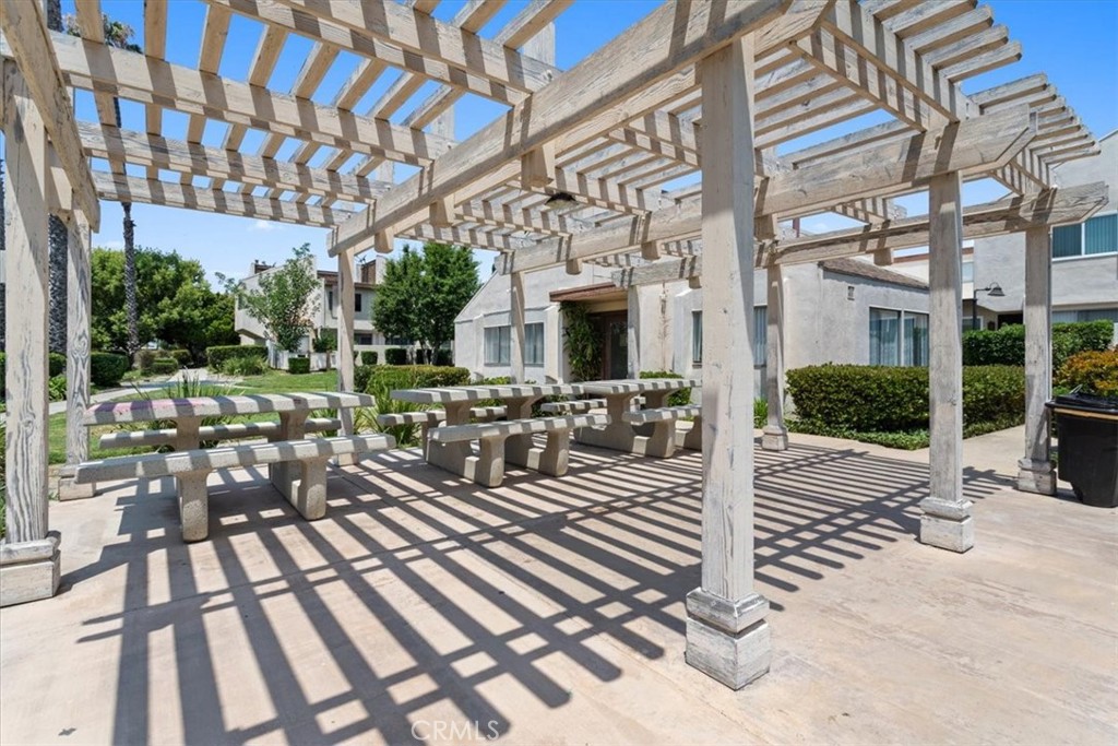 16710 Orange Avenue H44