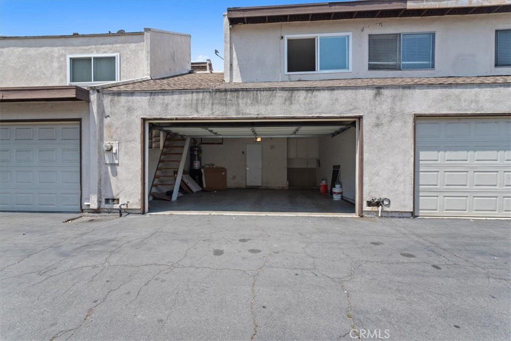 16710 Orange Avenue H44