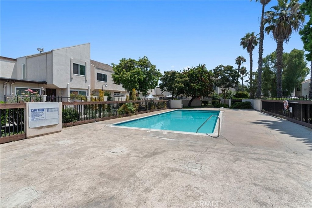 16710 Orange Avenue H44