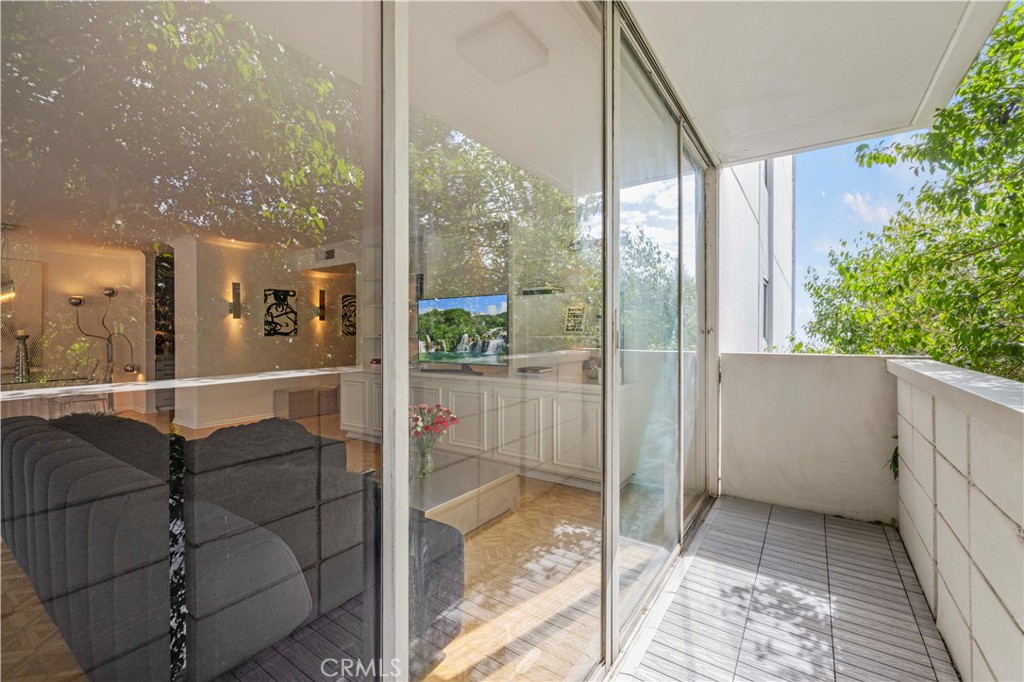 8787 Shoreham Drive 201