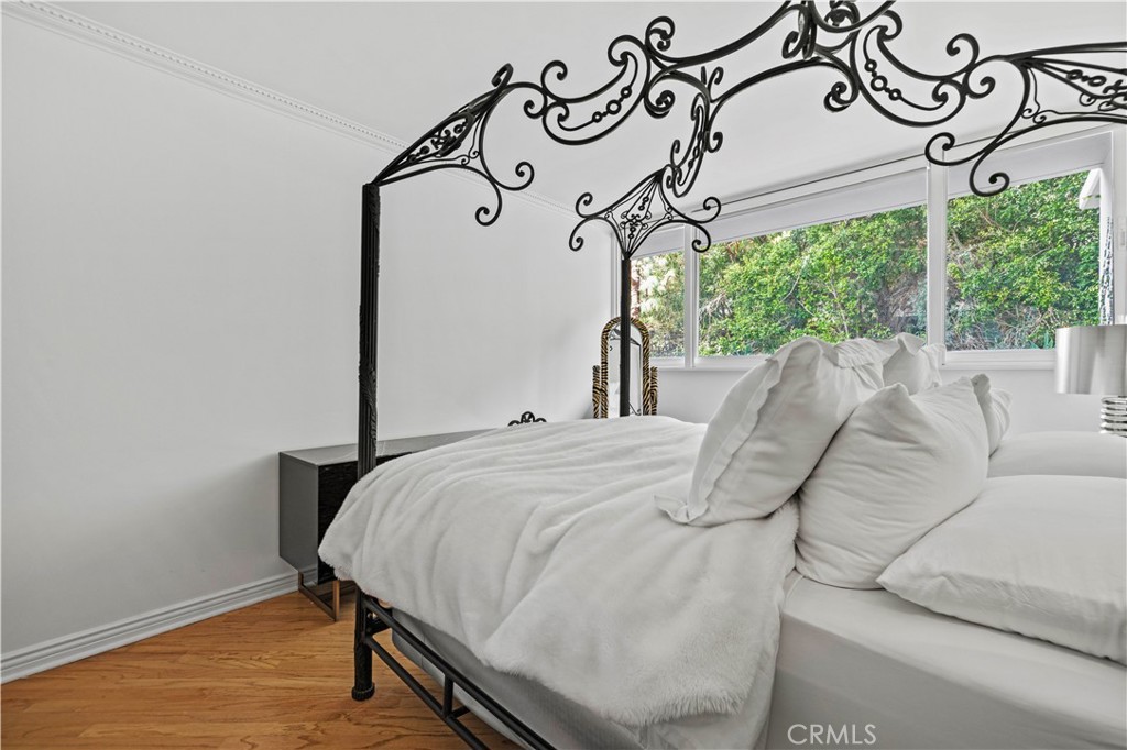 8787 Shoreham Drive 201