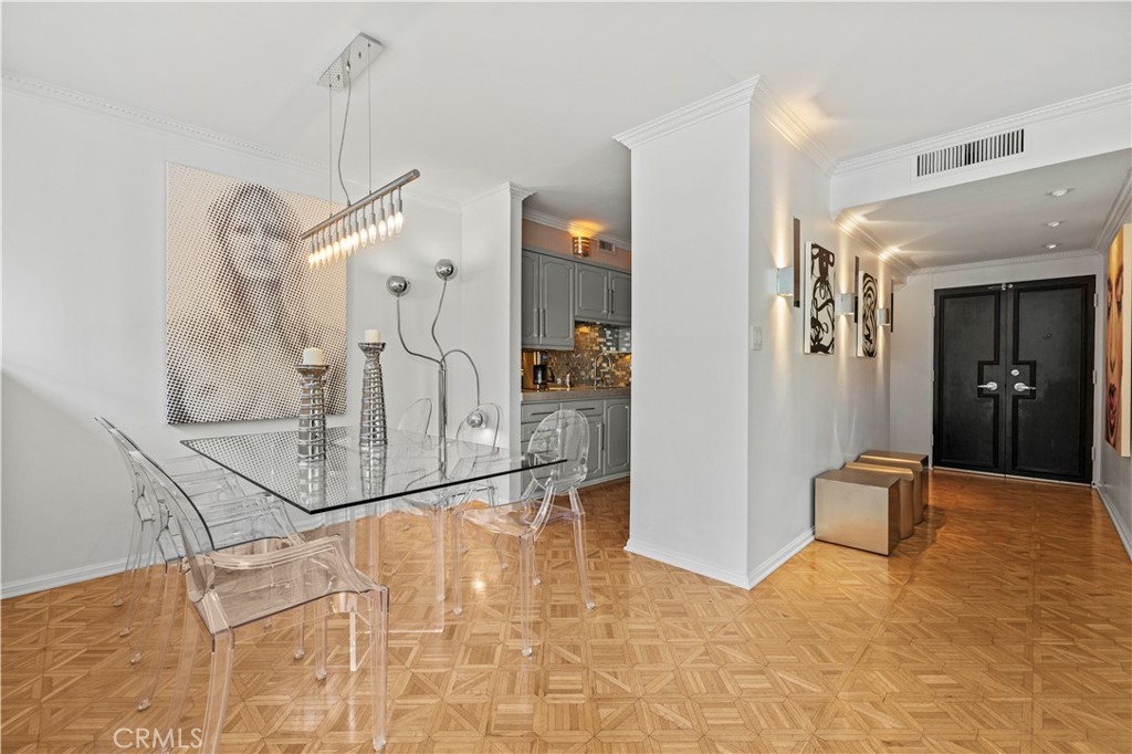 8787 Shoreham Drive 201