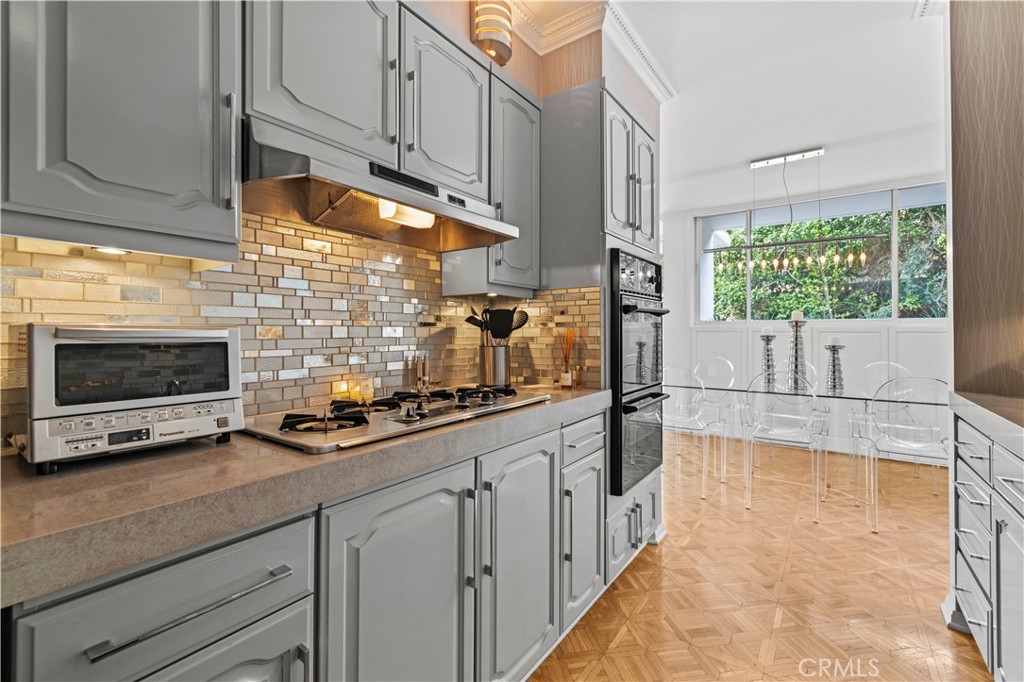 8787 Shoreham Drive 201