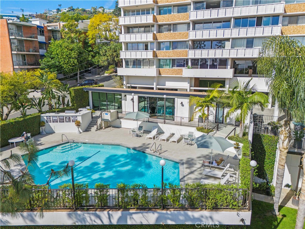 8787 Shoreham Drive 201