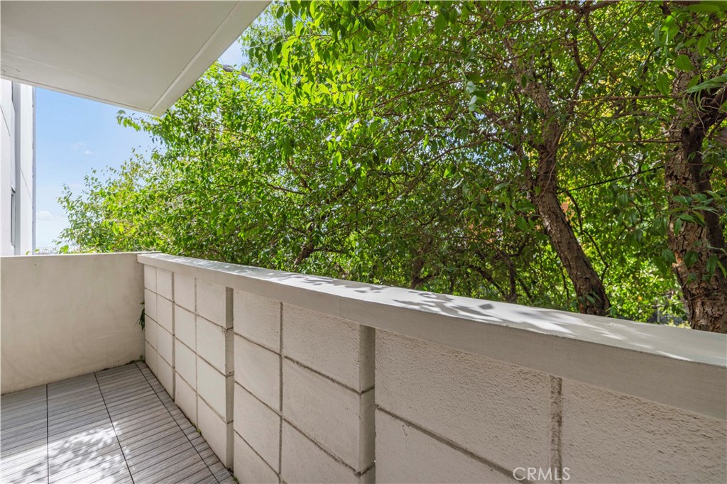 8787 Shoreham Drive 201