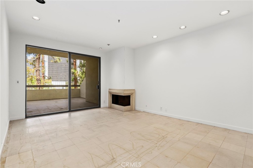 2122 Century Park Lane 108