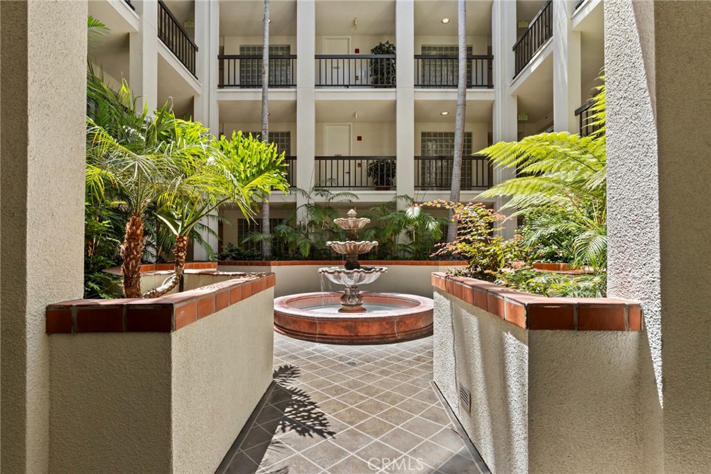 2122 Century Park Lane 108