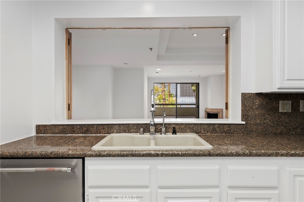 2122 Century Park Lane 108