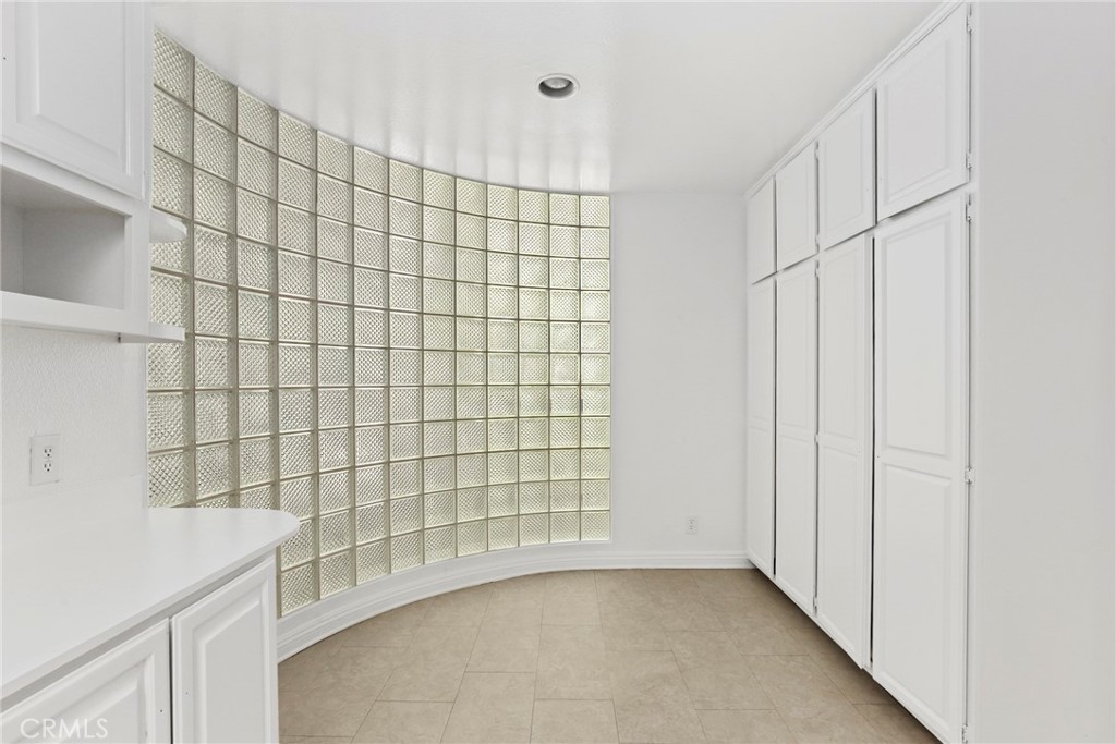 2122 Century Park Lane 108