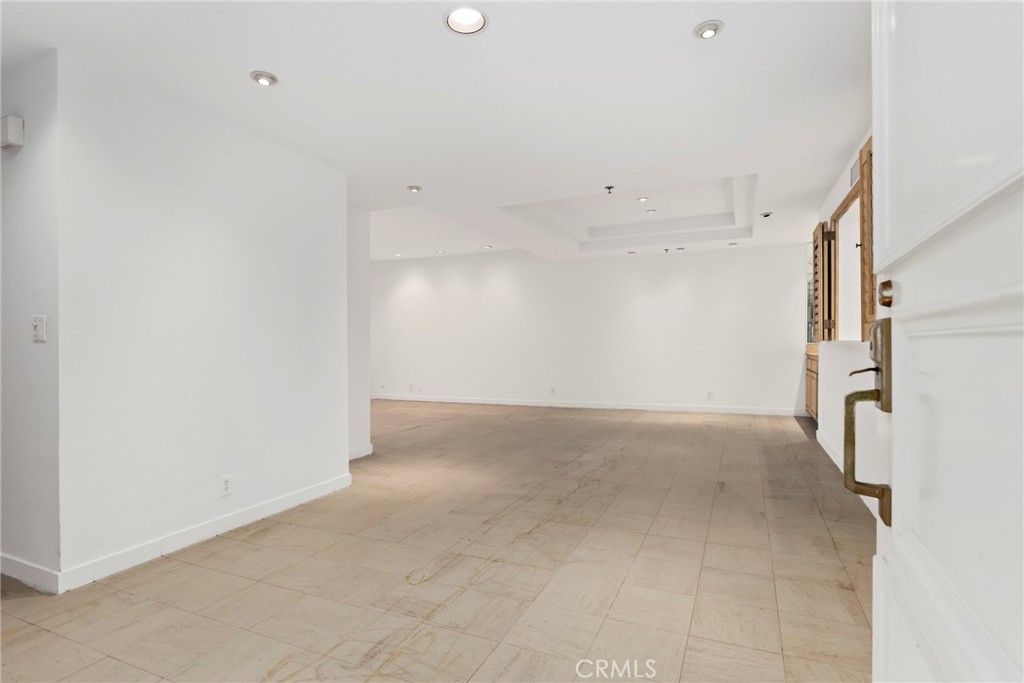2122 Century Park Lane 108
