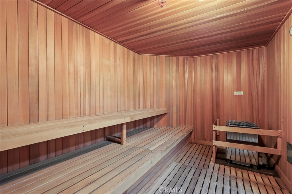 2122 Century Park Lane 108