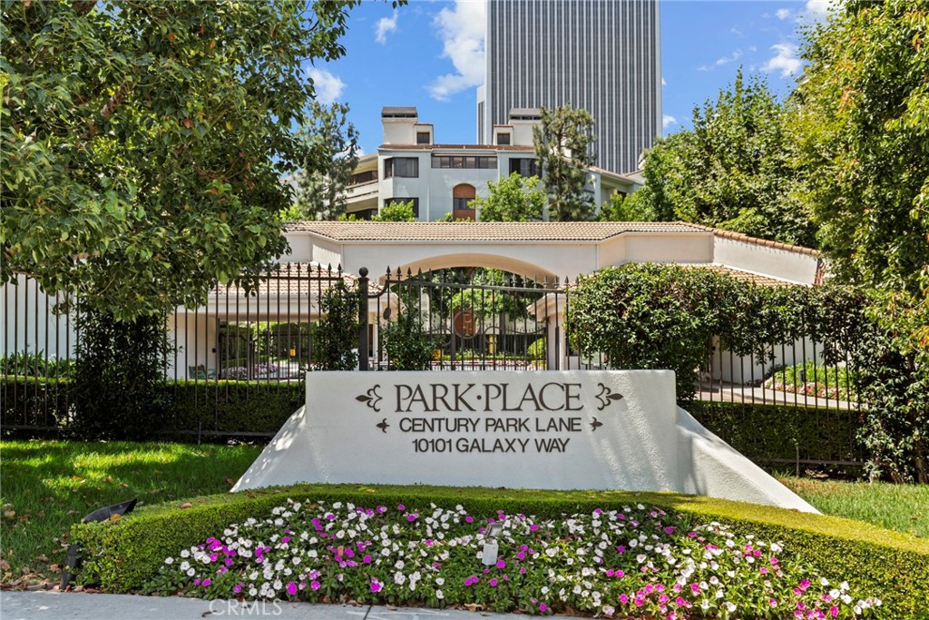 2122 Century Park Lane 108