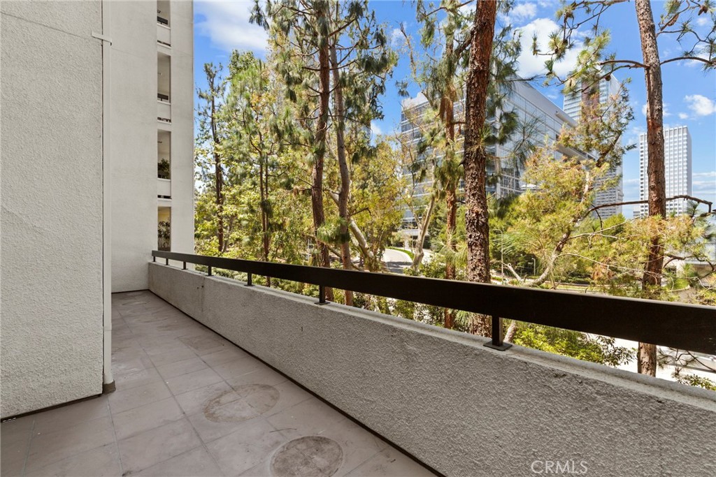 2122 Century Park Lane 108