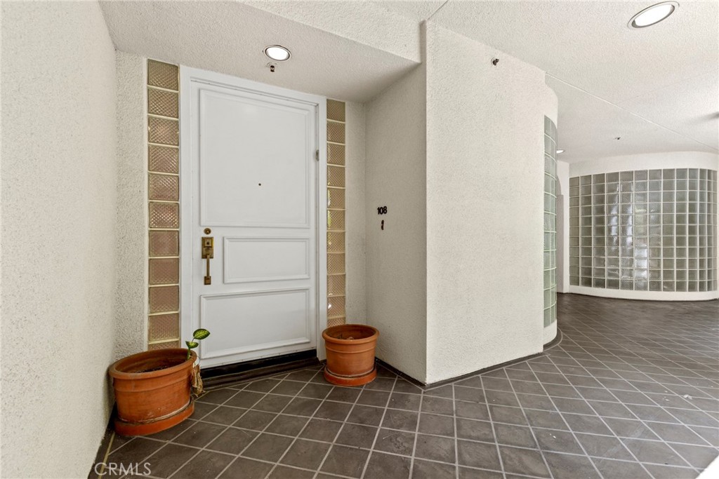 2122 Century Park Lane 108