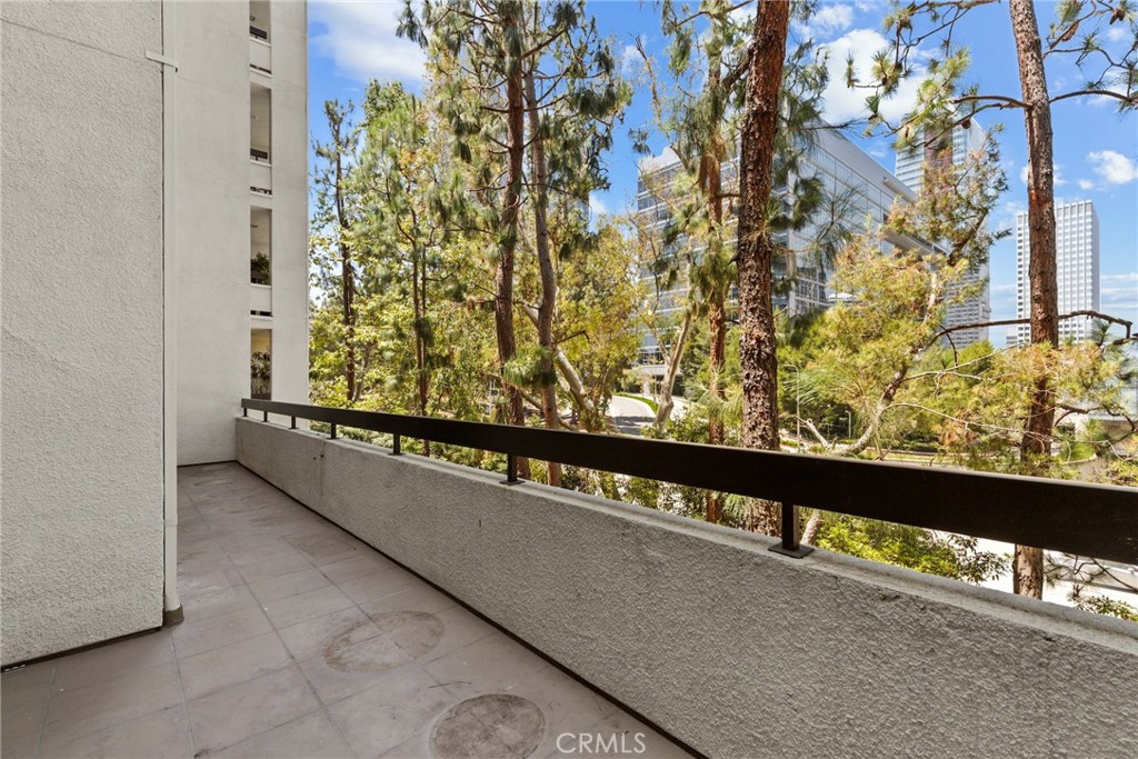 2122 Century Park Lane 108
