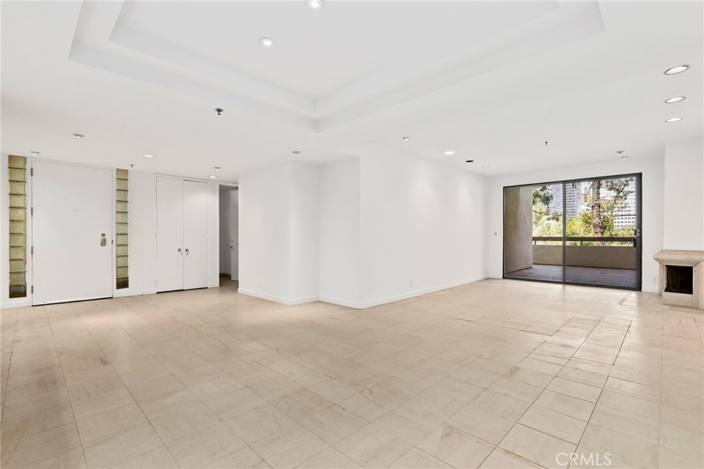 2122 Century Park Lane 108