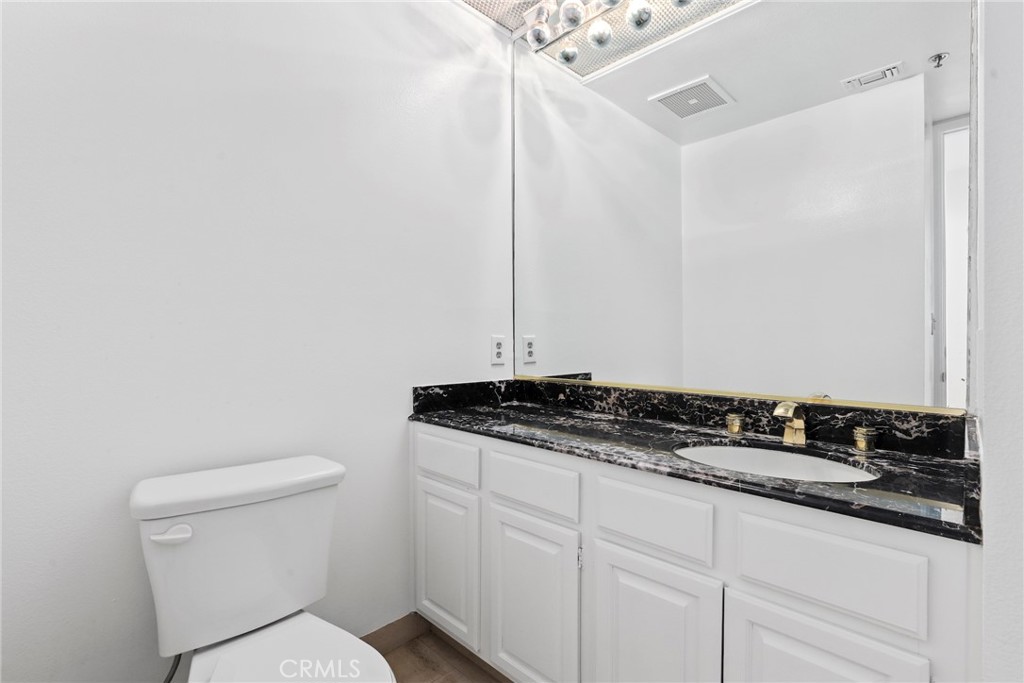 2122 Century Park Lane 108