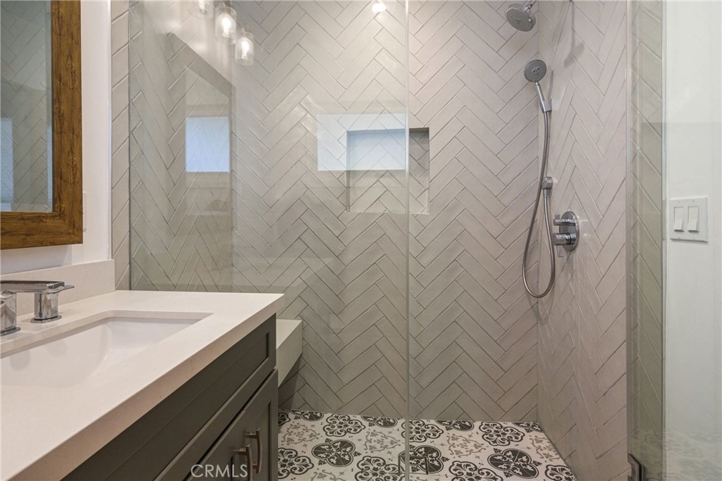 6615 Farralone Avenue