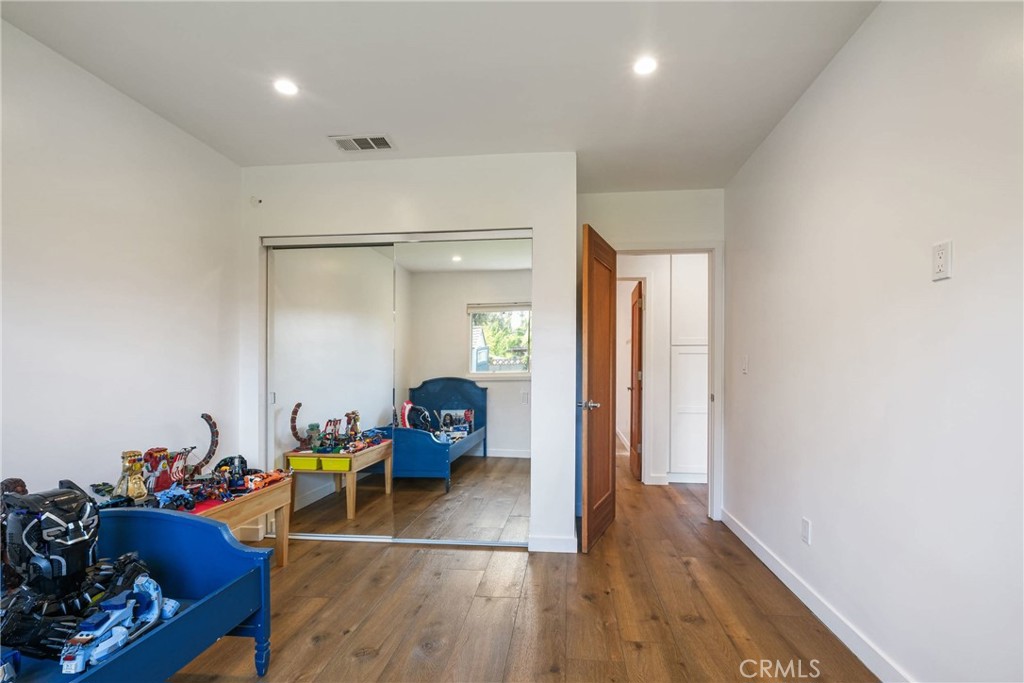 6615 Farralone Avenue