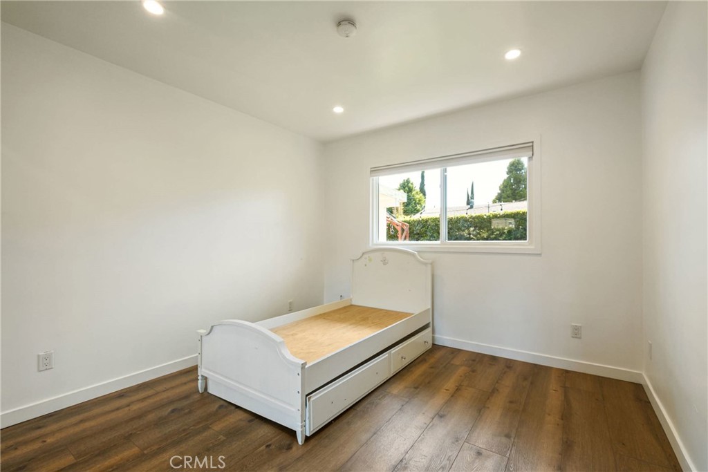 6615 Farralone Avenue