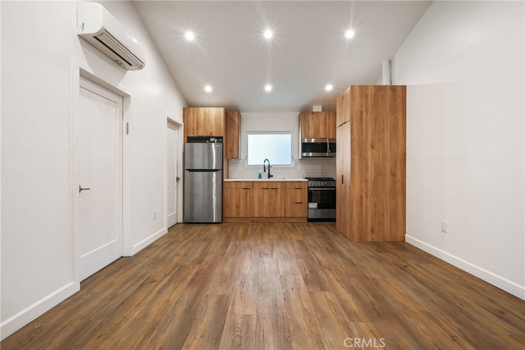 6617 Farralone Avenue