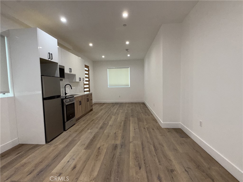 5044 Laurel Canyon Boulevard