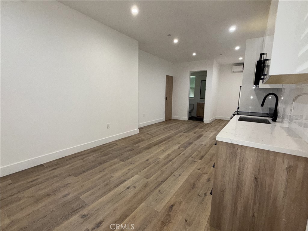 5044 Laurel Canyon Boulevard