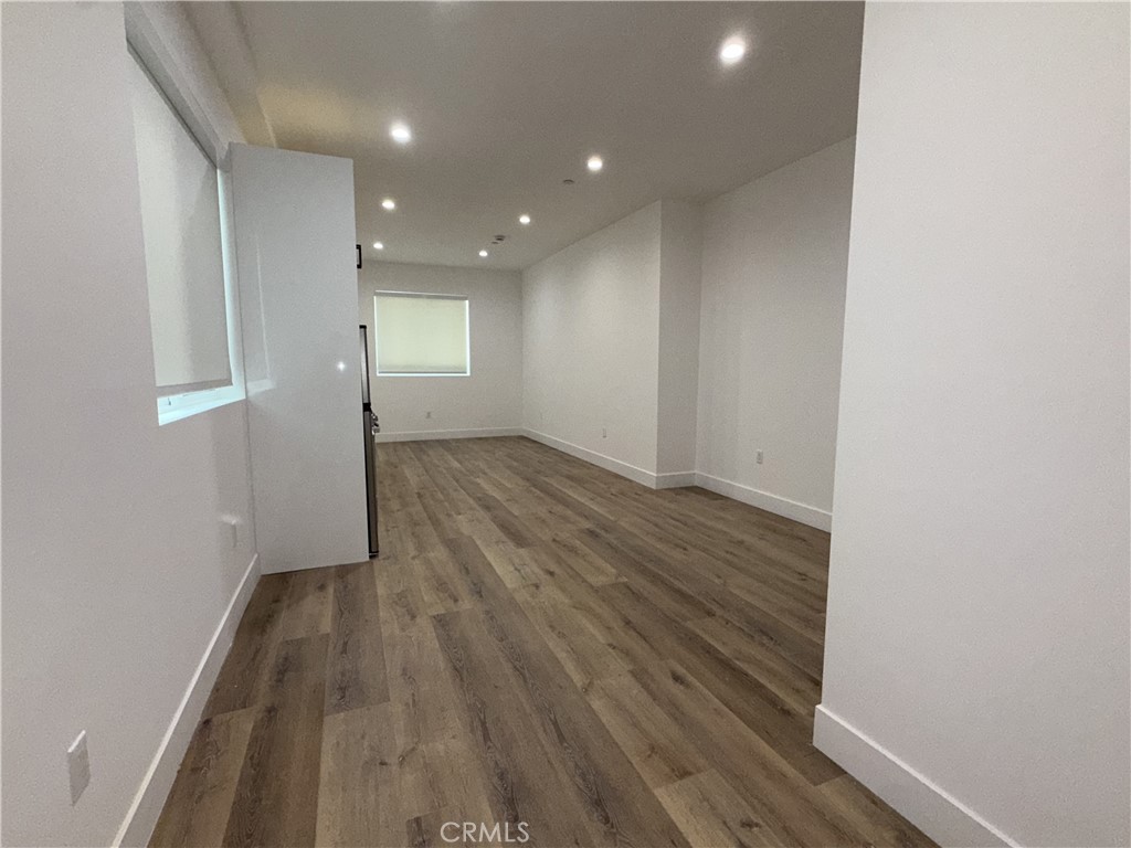 5044 Laurel Canyon Boulevard